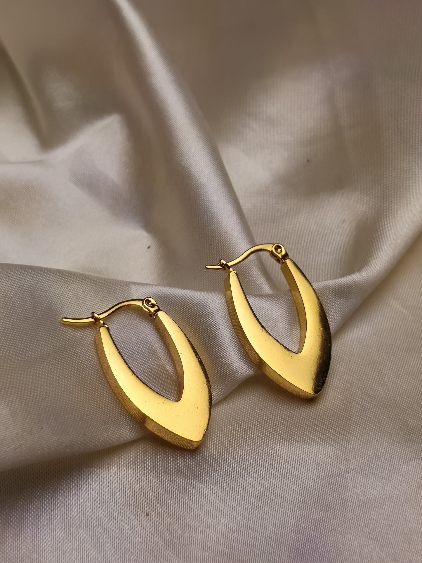 Bold Arch Hoops Anti tarnish Earrings
