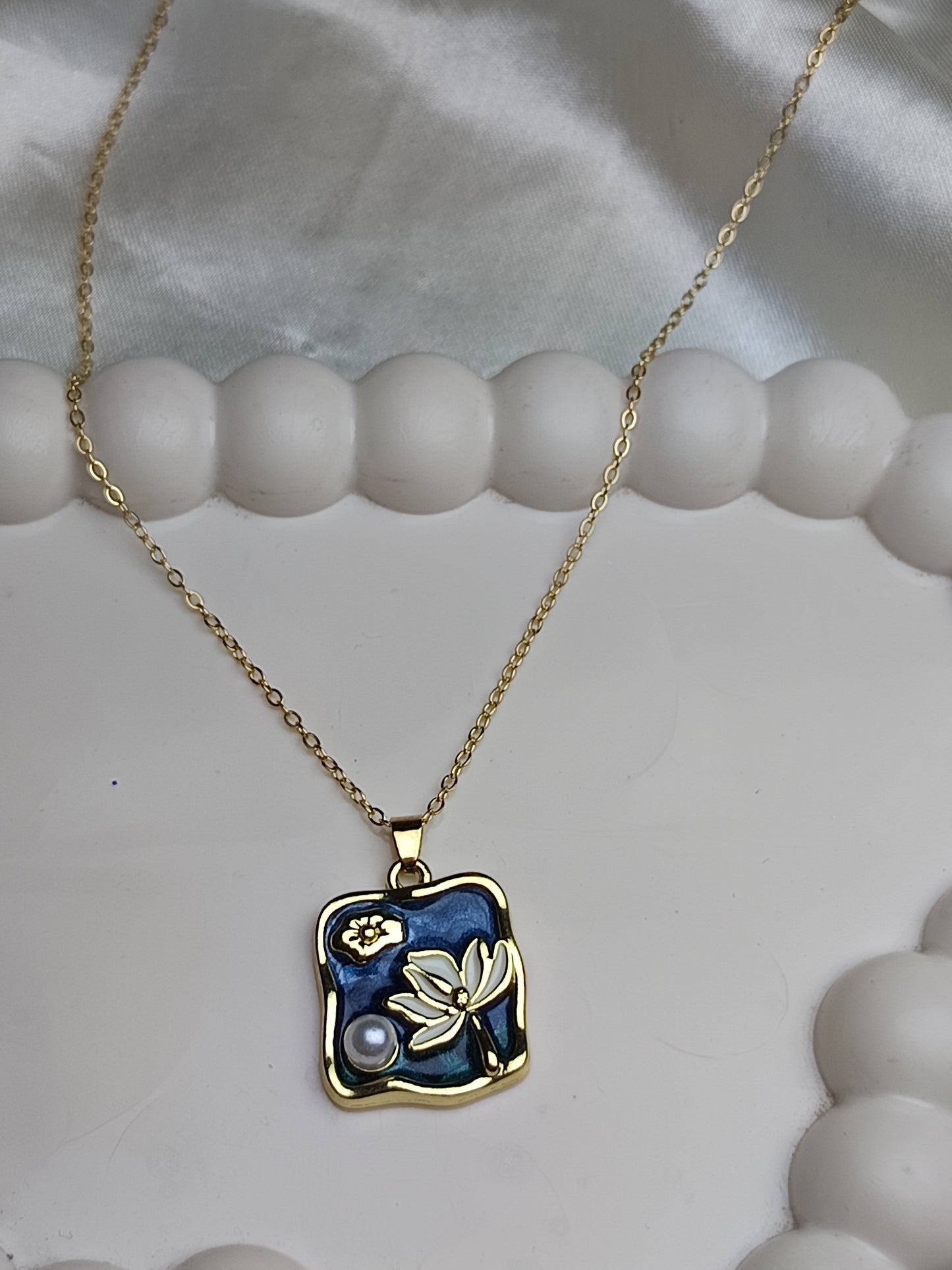 Lotus Design Necklace