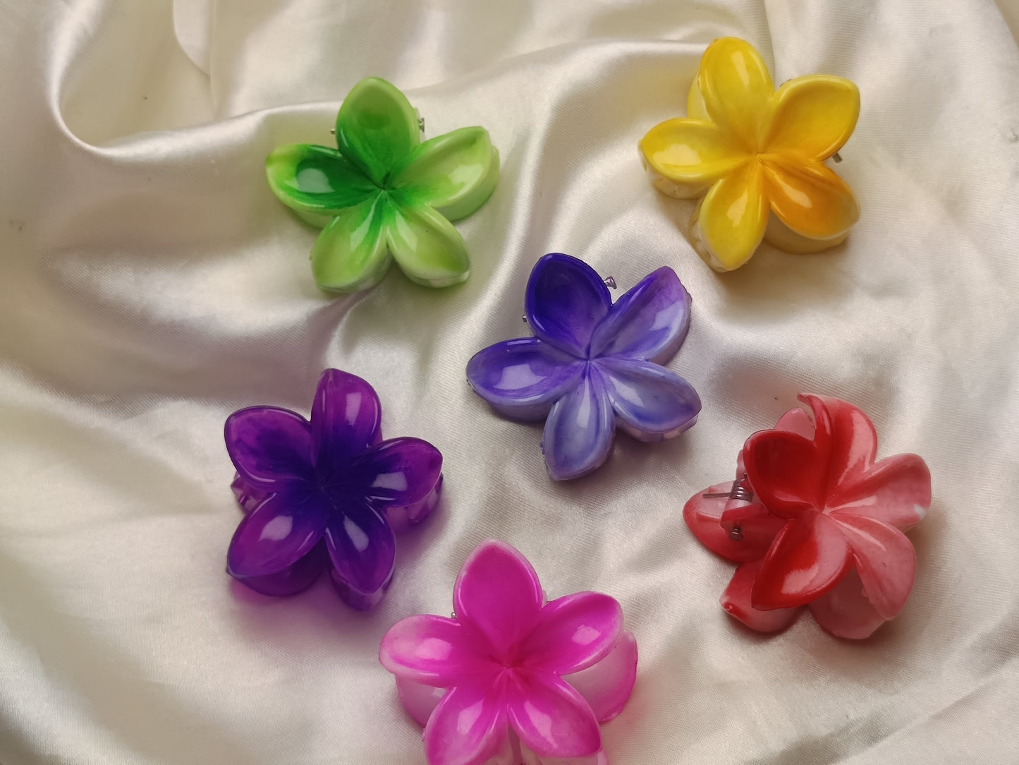 Shade Colour Lily Hair Claw-small