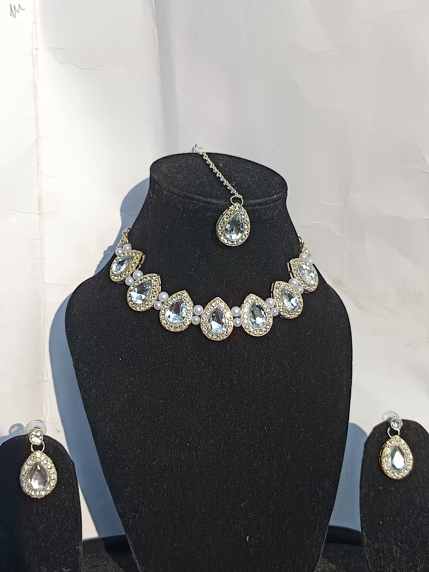 White Stone AD Necklace Set