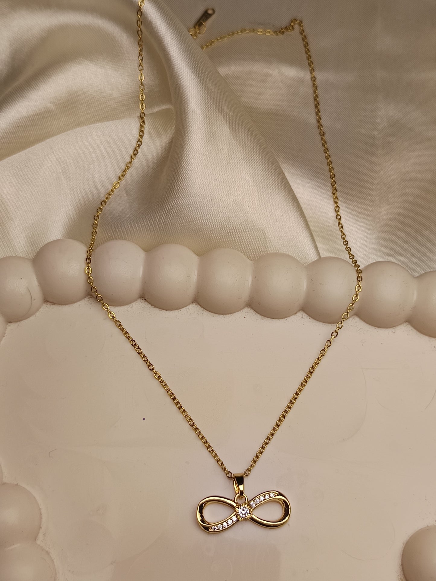 Women Infinity Love Crystal Pendant Necklace Everyday Wear Jewellery