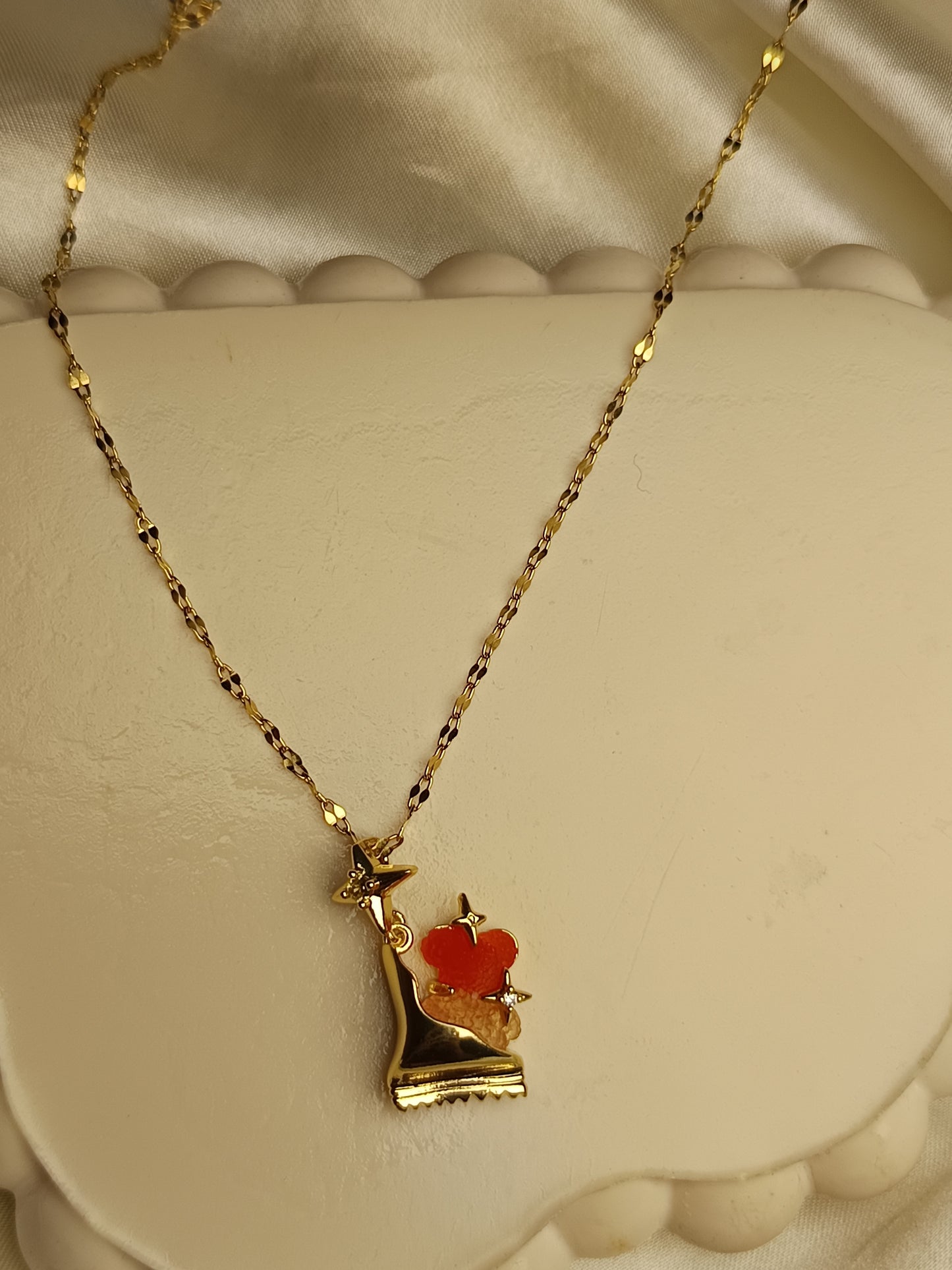 Half Break Teddy Star Necklace