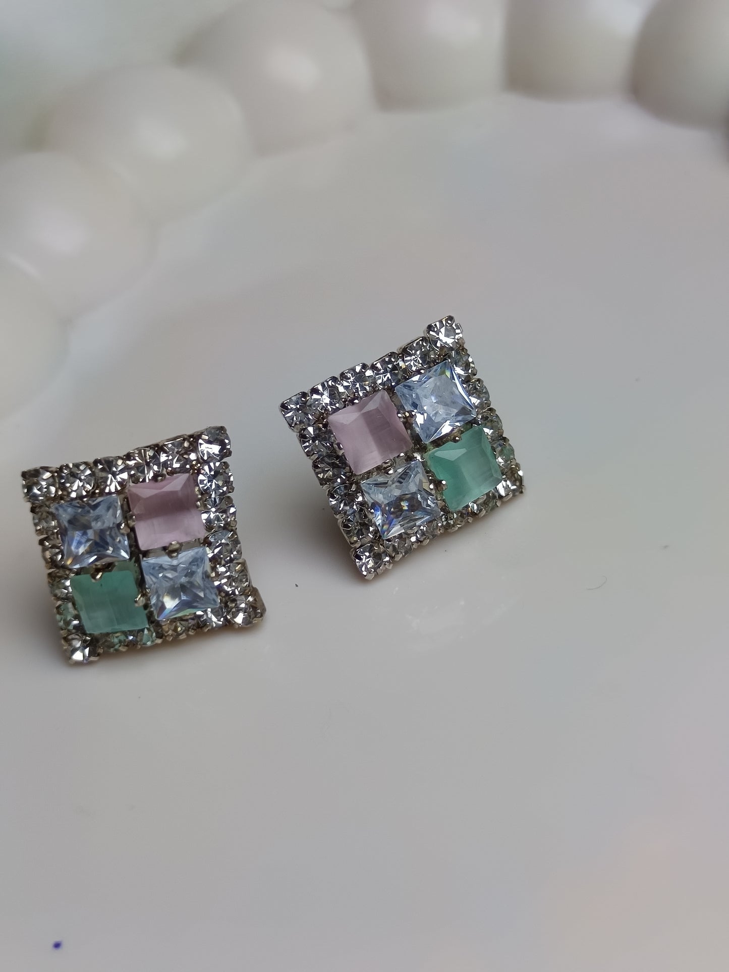 Diamond Shape Earrinng