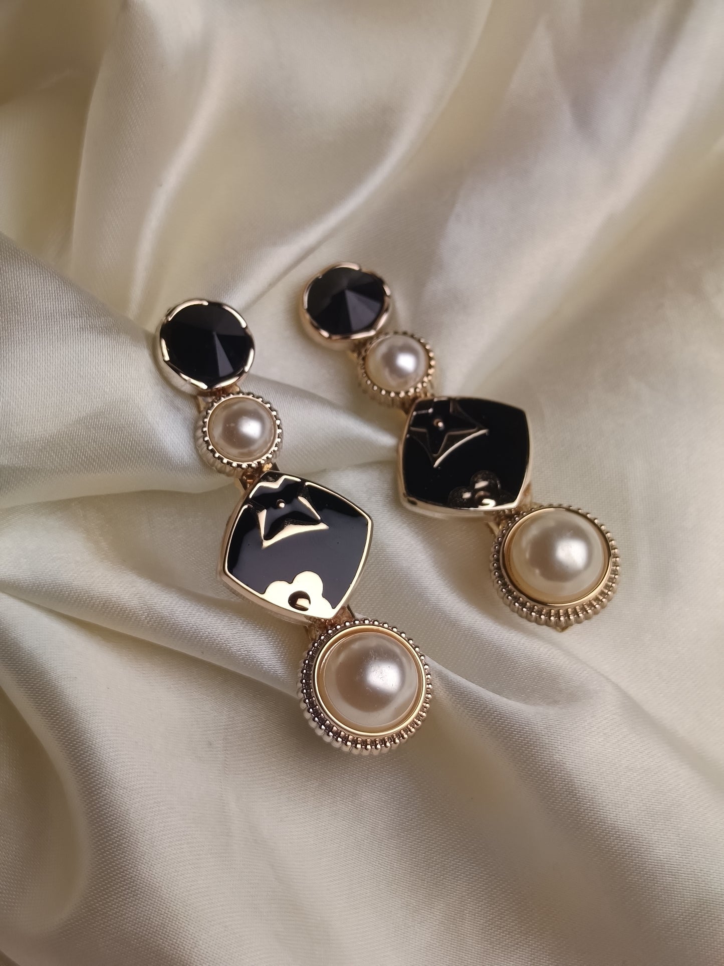 Royal Petals Hair Clip Set of 2
