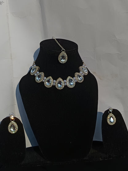 White Stone AD Necklace Set