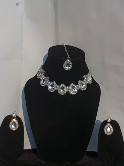 White Stone AD Necklace Set