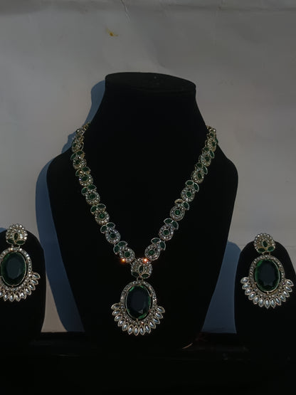 Traditional Indian-style Emerald Green necklace Set
