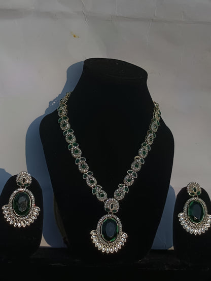Traditional Indian-style Emerald Green necklace Set