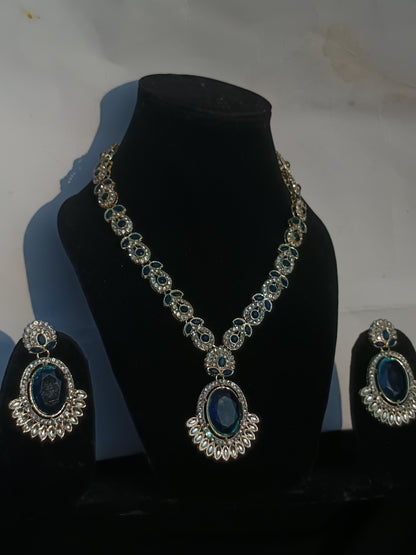 Traditional Indian-style Emerald Blue necklace Set