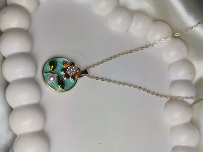Nooriva Mini Flower Pearl Charm Necklace !