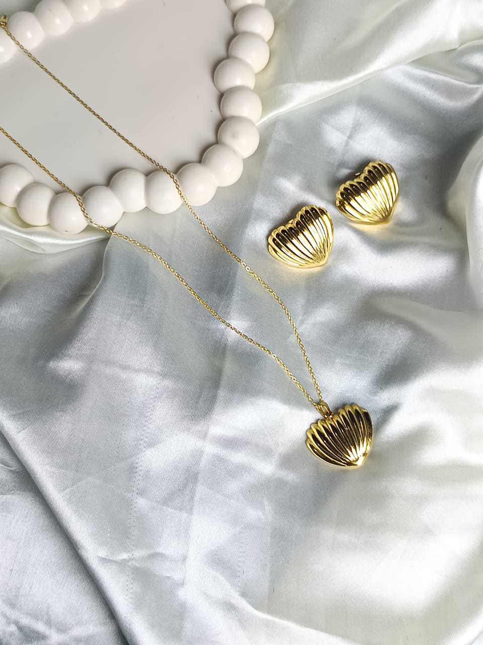Heart Pendant Necklace Set -Anti tarnish